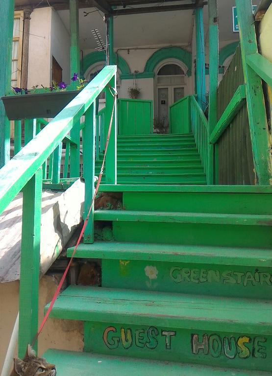 Green Stairs Guest House Тбилиси Екстериор снимка