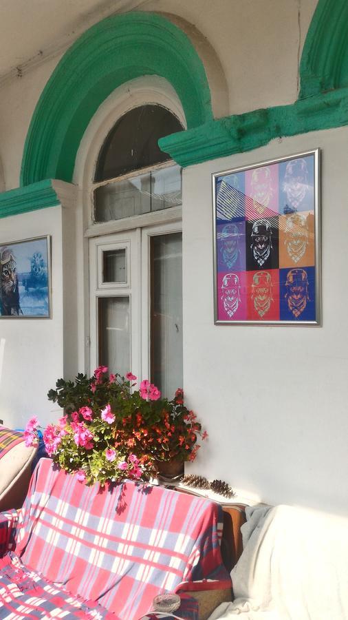 Green Stairs Guest House Тбилиси Екстериор снимка
