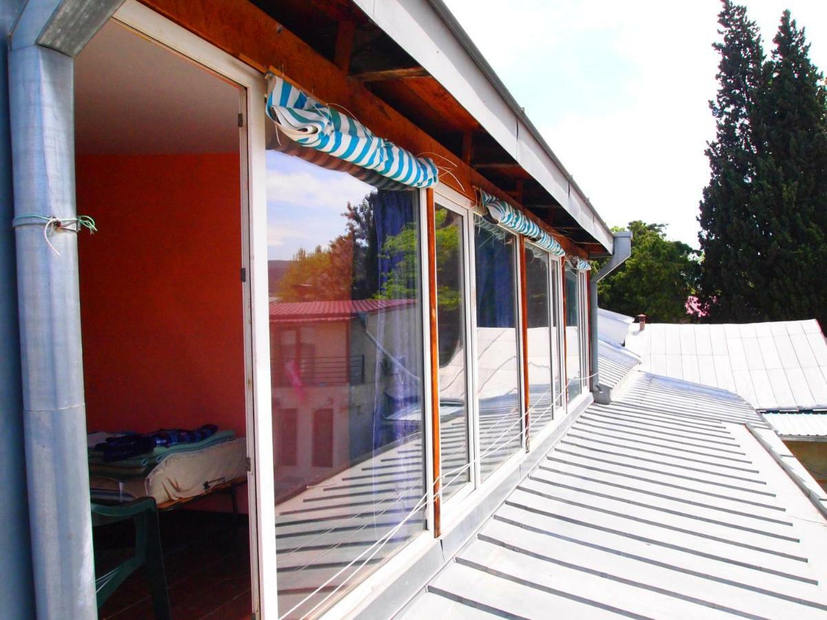 Green Stairs Guest House Тбилиси Екстериор снимка